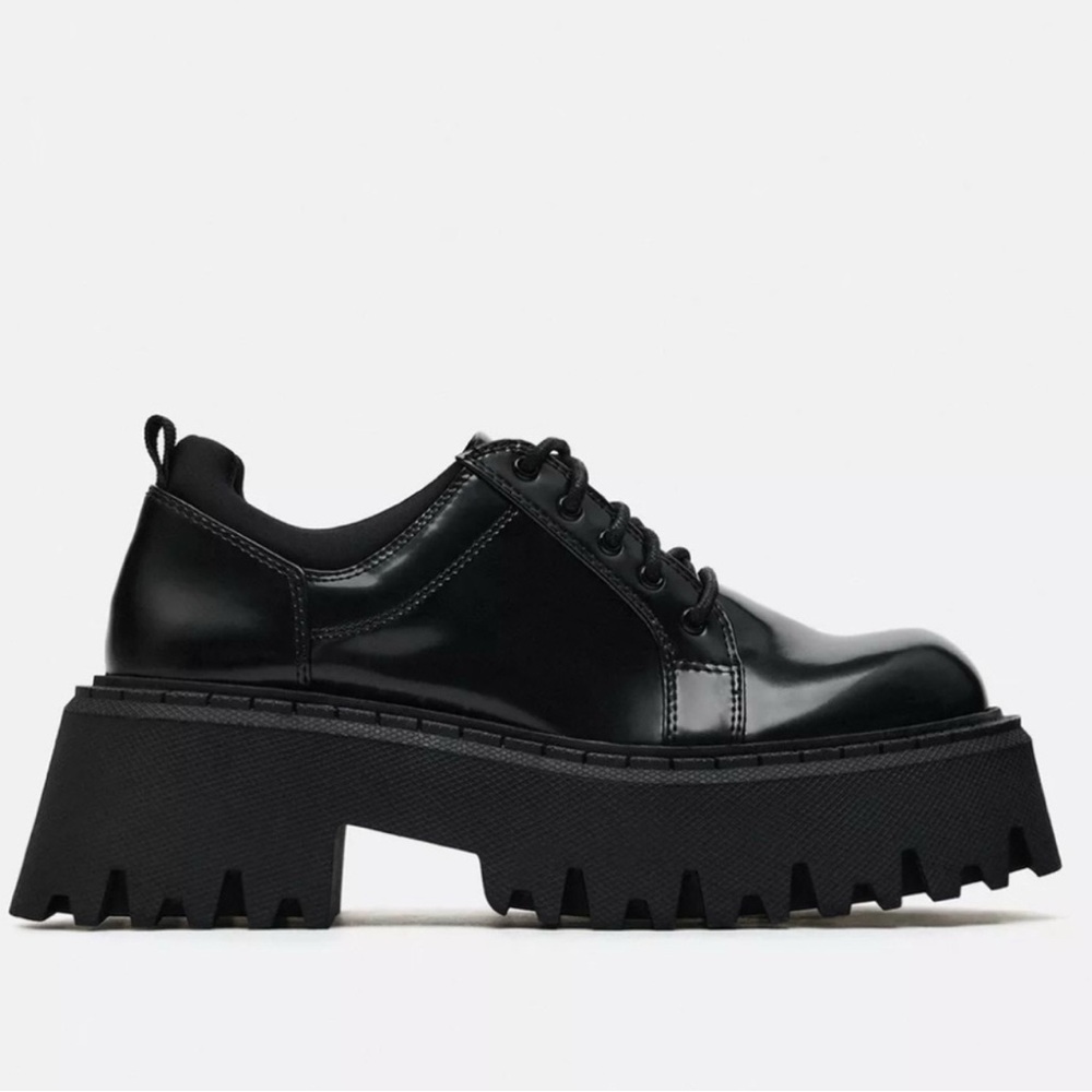 BNWT Zara Chunky Black Platform Shoes